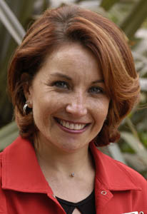 alexander-Julie-2-col.jpg